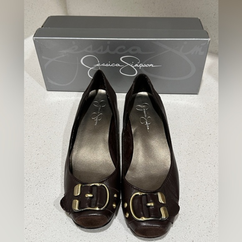 Jessica Simpson brown buckle wedge size 7